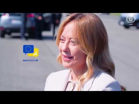 Giorgia Meloni Celebrates Italian Excellence: 500 Years of Beretta and the Frecce Tricolori