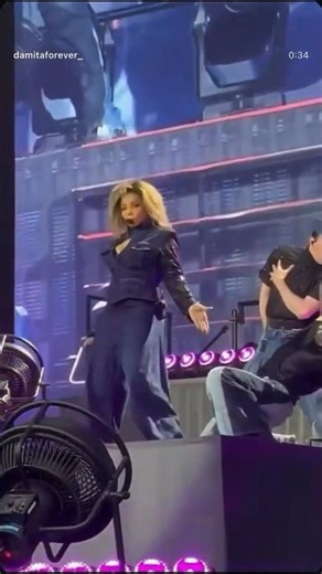 "SO FUNKY!" Janet Jackson’s Iconic Live "Feedback" Vocals Have Fans Obsessed!