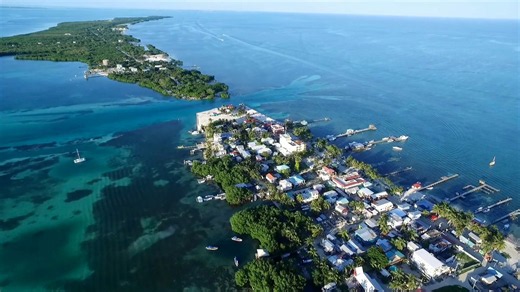 Belize: Drone discovers paradise for diving and exploration - Worldwide