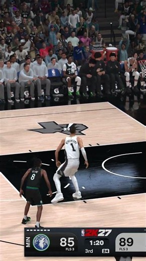 🔥Wemby catches the pass high above everyone else and slams it through the hoop🏀