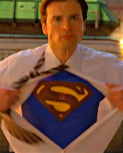 Superman ripping his shirt to reveal his suit #shorts