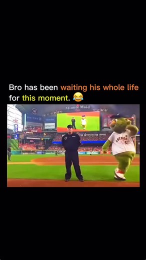 Learn entrepreneurialogy on Instagram: "The Houston Astros are one of Major League Baseball’s most influential franchises of the modern era, known for redefining how analytics, scouting, and player development are used to build long-term success. Founded in 1962 as the Colt .45s and renamed the Astros in 1965, the team reflects Houston’s deep connection to the space industry and plays at the iconic Minute Maid Park. Their rise became clear in the mid to late 2010s, transforming from a rebuilding