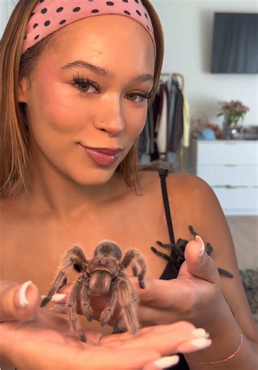 Did I scare you guys to much ? 🤭#yonna #fyp #bts #spider | spider