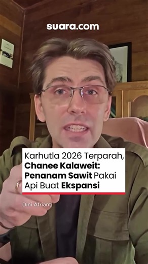 Aktivis Chanee Kalaweit bercerita sudah 30 tahun lamanya melindungi hutan Kalimantan. Waktu selama itu membuatnya lebih memahami karakter masyarakat, termasuk menyaksikan apa yang terjadi pada hutan Borneo Indonesia. Ia juga mengungkap bahwa pemerintah dengan mudahnya memberi izin kepada industri dan koperasi perkebunan kelapa sawit. Izin inilah yang akhirnya membuat warga juga terdorong membuka lahan hutan. Bahkan, Chanee blak-blakan menyebut perkebunan kelapa sawit terlalu percaya diri, hingga