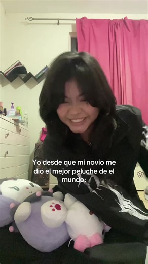 Yo soy una fan de ese perr amarillo | yo desde que me dio el mejor peluche del mundo