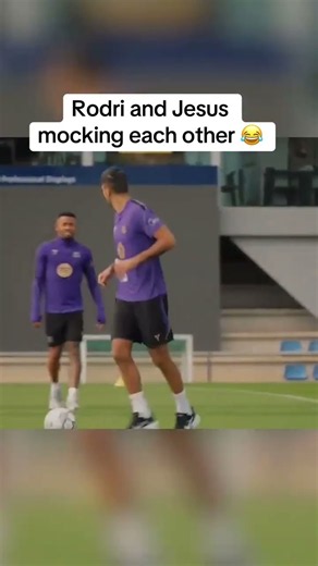 The footwork on both of them 😭 (via @fcbarcelona/TT)