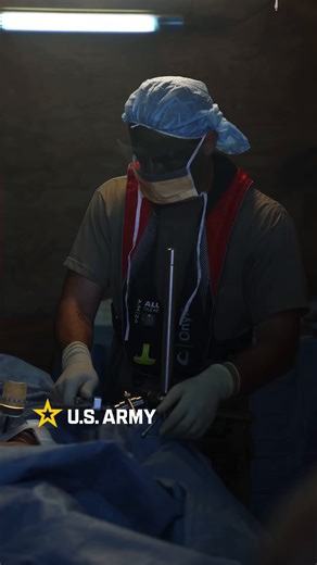 If casualties move by sea, so does surgery 💊 U.S. Soldiers assigned to the 8th Forward Resuscitative Surgical Detachment, 18th Theater Medical Command , load a containerized emergency operating room aboard the Maneuver Support Vessel (Light) SSG Elroy F. Wells during casualty evacuation training off the coast of Oahu. 🎯 Why it Matters Training in small-boat casualty reception, patient transfer, medical communications, patient management, surgical procedures, and extended sustainment operations