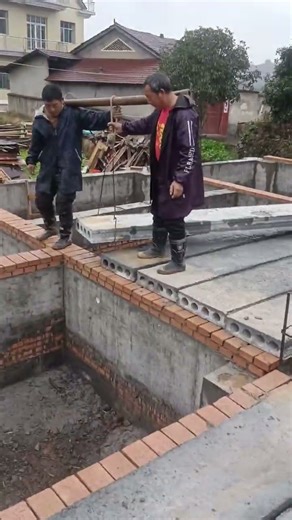 Paving of cement slabs for building stilt floors