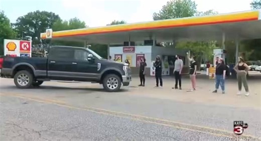FLASHBACK 2020: BLM protesters formed a human chain to block a Louisiana Circle K; a driver in a black pickup slowly advances through the line to refuel, with protesters pushing the vehicle but no injuries occurring. He was labeled a “white terrorist”.