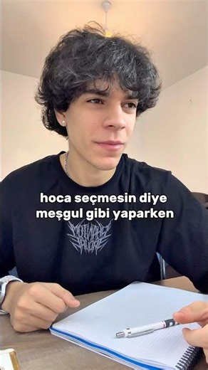 meşgul gibi yaparken