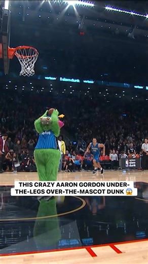 Take a look back at Aaron Gordon’s CRAZY under-the-legs, over-the-mascot dunk from the 2016 contest! 😱 🍿 NBA All-Star Saturday 📆 Saturday, Feb. 14 ⏰ 5pm/et, NBC and Peacock | NBA