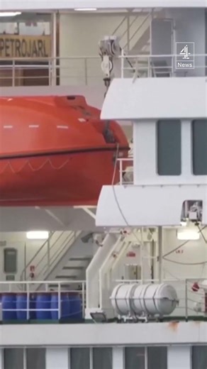 Ten British passengers from hantavirus cruise ship return to UK to isolate