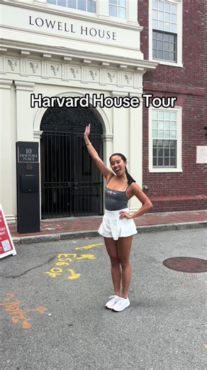 U could literally never leave ur house & be happy #harvard #housetour #dormtour #ivyleague #movein