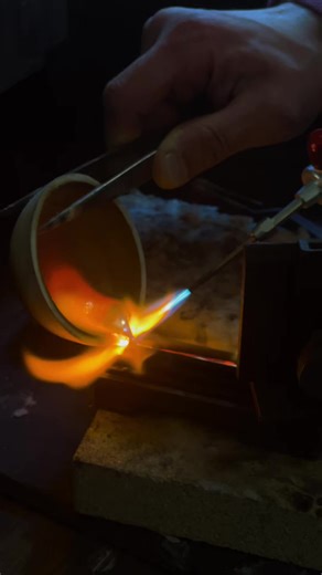 Do you think it’s that simple and works perfectly on the first try? No. Sometimes, to understand how a piece of jewelry will function in real life, you need to create a prototype — to test the fit, balance, movement, and comfort. To go through mistakes and refinements. Only after all the “testing” does the final piece come to life. #melkumyan_jewelry #jewelrydesigner #jewelrydesigner #braceletformen #uniquejewelrydesign