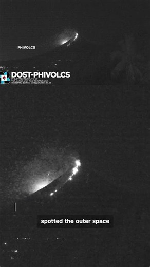 Meteor disintegrates over volcano