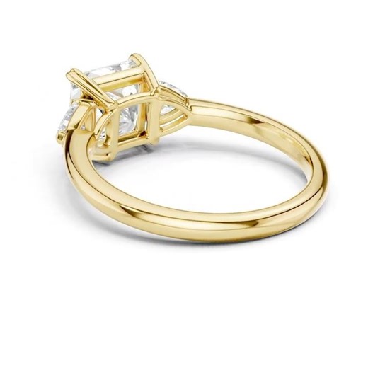 Princess Cut Three Stone Wedding Ring With Trillion Side Diamonds