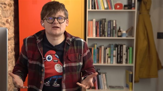 This video shows conservatives divided over global power