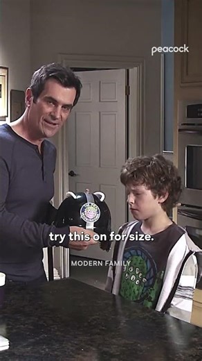 One of Phil’s best inventions #ModernFamily #LukeDunphy #PhilDunphy #Shorts