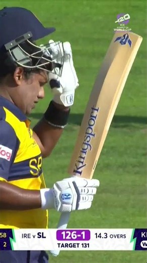 Off comes the helmet, up goes the bat! Chamari Athapaththu, what an icon 👏 #T20WorldCup