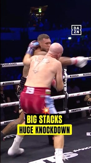 Big Stacks puts James Collins down with a huge shot 💥