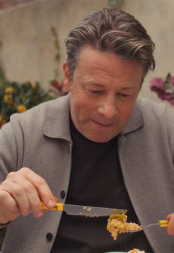 Looking for a fast, flavour-packed dinner idea? Check out a short clip from Jamie Oliver’s 20 Minute Meals featuring his recipe for dried apricot and mint sauce - served alongside cumin-crusted crispy lamb. Catch up on the latest episode now on @Channel 4 or via the link in bio. AD