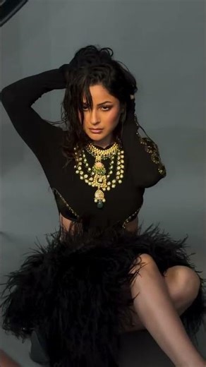 💣 STUNNING #shehnaazgill's BOLD N BEAUTIFUL #photo #shorts