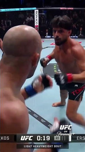 WHAT IS GOING ON?! 😳 #ufcvegas117