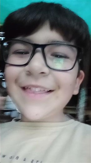 el mostrandose en un video y luego no quiere🙄🙄🙄🙄