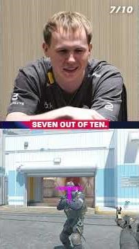 CS2 Pros rate YOUR in-game crosshairs 🫵😩