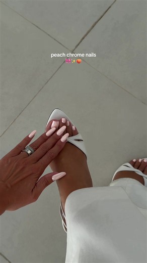 Peach Chrome Nails: Mirror-Finish Nail Ideas & Booking Dubai