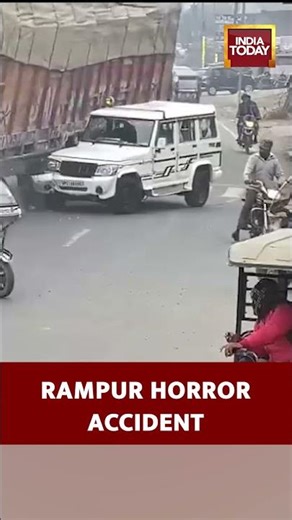 Rampur Accident: Truck Overturns on Divider, Bolero Crushed on Bilaspur Road | Viral Video