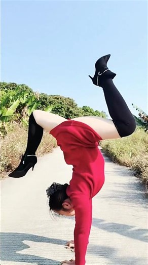 Yoga Split and Handstand Challenge for Flexibility & Strength #shorts