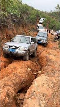 Mitsubishi vs Prado: Who Can Conquer This Insane Climb? 🔥