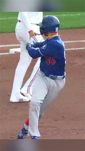 Mookie Betts gets the Dodgers on the board with career homer No. 300!👏