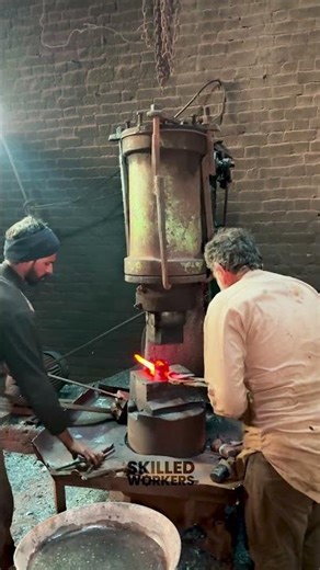 How Metal Axes Are Made | Forging Process!