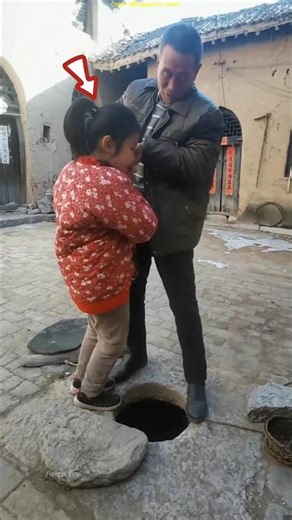Little Girl Collects Carrots from a Deep Pit Using a Rope #shorts