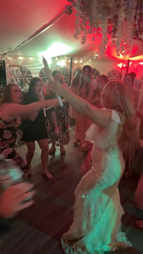 Hilary Duff's Lizzie McGuire Wedding Moment