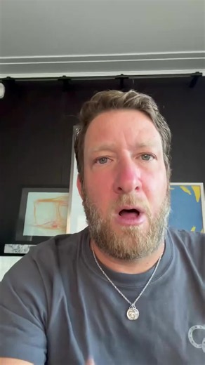 👀 Dave Portnoy says Robert Kraft is the hero in his showdown with Macklemore ... sticking up for the billionaire owner while branding the rapper an antisemite.