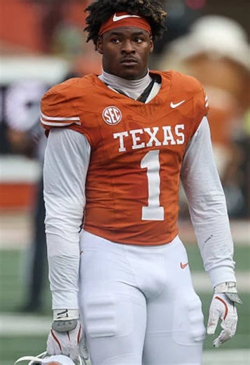 Colin Simmons celebration after five-sack game