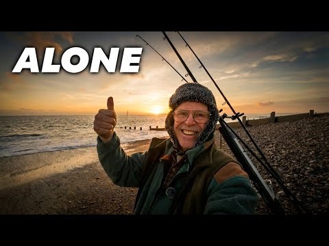 ALONE - Beach Fishing at Night (My most successful beach rig yet)