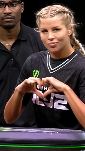 Women's Slap Battle - she messed with the wrong one… and paid for it! #slapbattles #ufc #fyp #mma