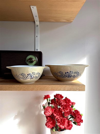 Pyrex Homestead Pattern Bowl Set 441 and 442 Cinderella Style With Pouring Spouts, Rustic & Cottagecore 1970s Kitchen Decor - Etsy
