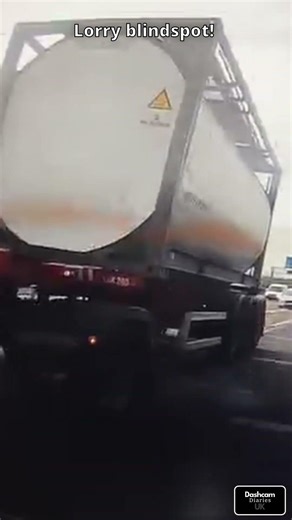 HGV Hits Car On Motorway - Dashcam UK Road Rage, Bad Drivers