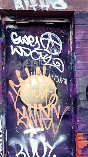 🎪 "Circus Circus Banbridge " 🎪Classic Tune. 🎶"Circus The Early Years". 🎲 & Art 🎭