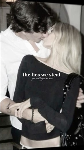 no one warned me how good this series is… #bookstagram #booktok #booktube #blowup #books #hollowboys