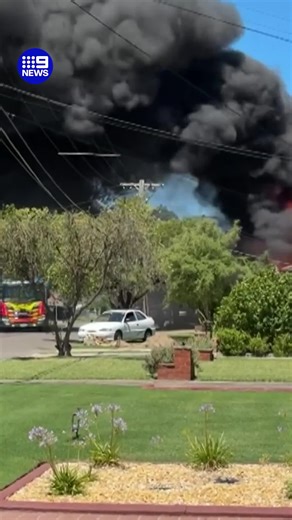 Mount Druitt Fire: Firefighters Battle Fierce Flames