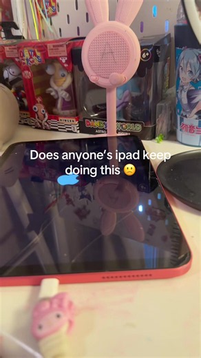 Does Your iPad Keep Doing This? A Relatable Problem 😿