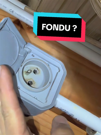Borne de recharge : ce qu’il ne faut jamais faire (risque d’incendie)