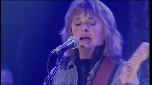 SUZI QUATRO - Strict Machine 2011