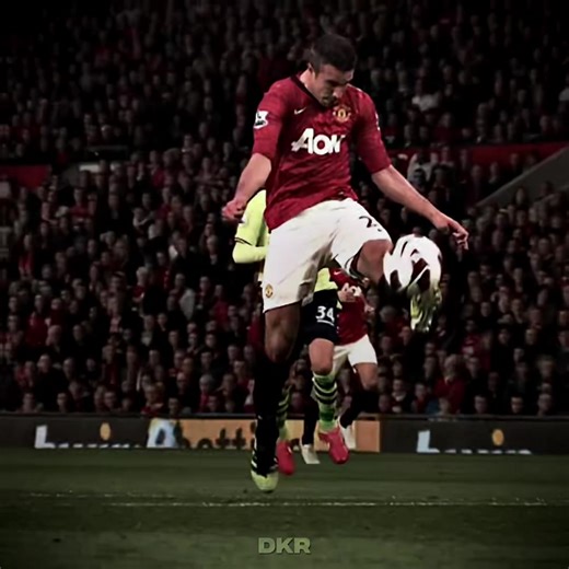 Master Total Football Techniques with This Goal Tutorial